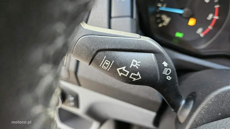 Ford Transit 18
