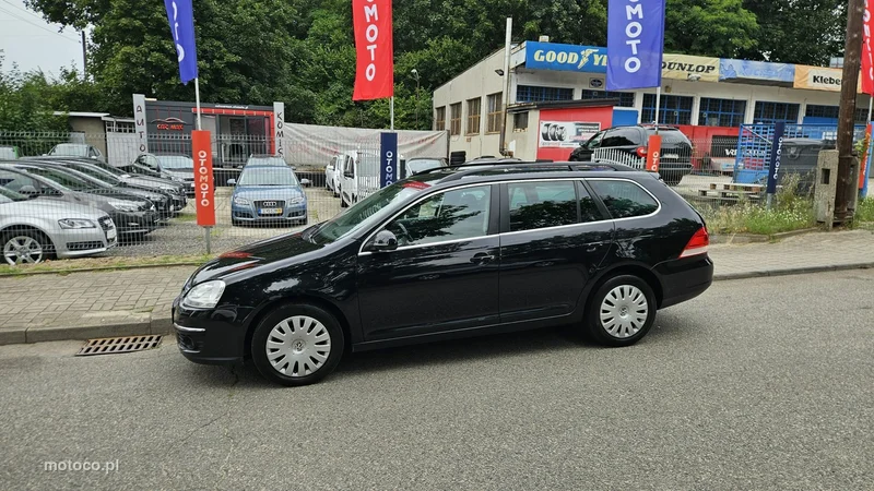 Volkswagen Golf V 2