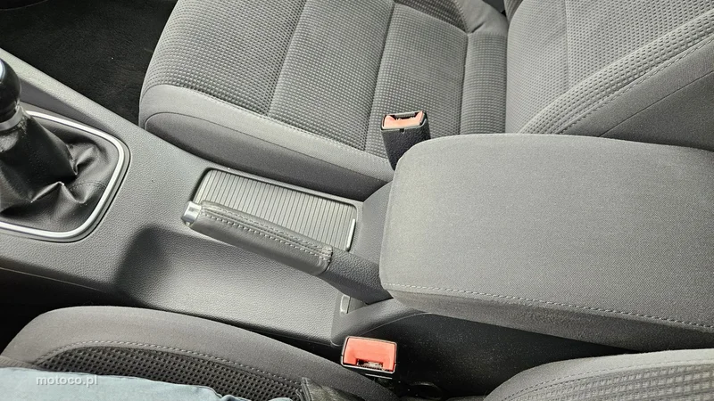 Volkswagen Golf V 29