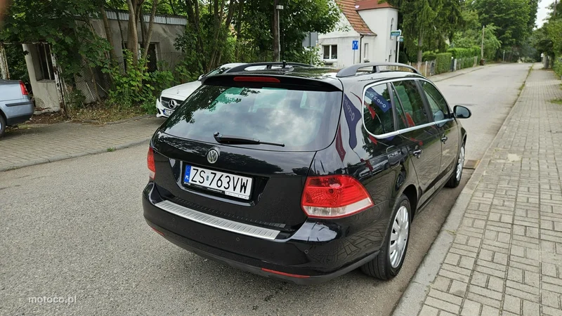 Volkswagen Golf V 10