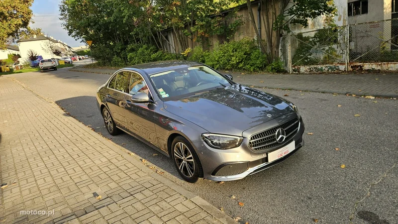 Mercedes-Benz Klasa E W213 E 200 15