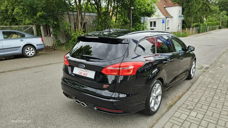 Ford Focus IV 10