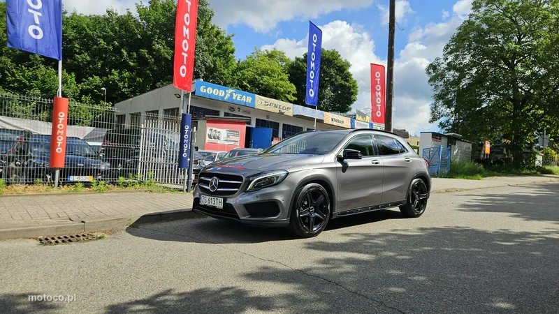 Mercedes-Benz GLA X156 GLA 250 14