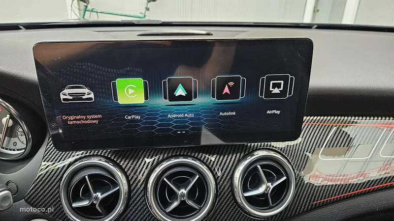 Mercedes-Benz GLA X156 GLA 250 31