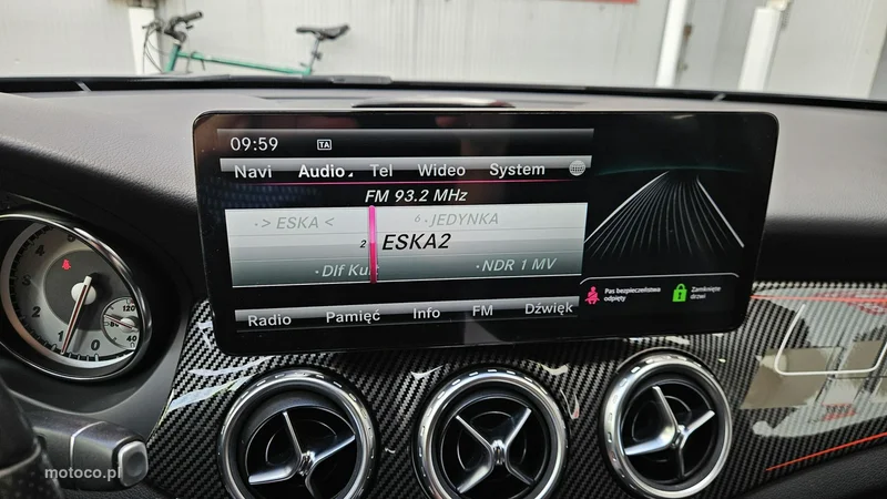 Mercedes-Benz GLA X156 GLA 250 33