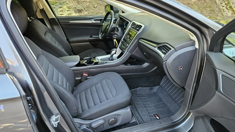 Ford Mondeo V 19