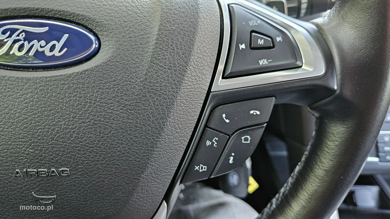 Ford Mondeo V 28