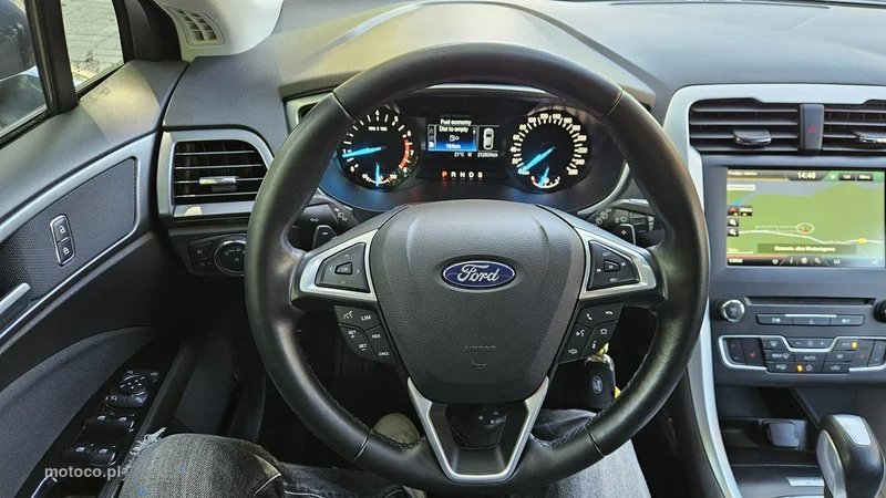 Ford Mondeo V 29