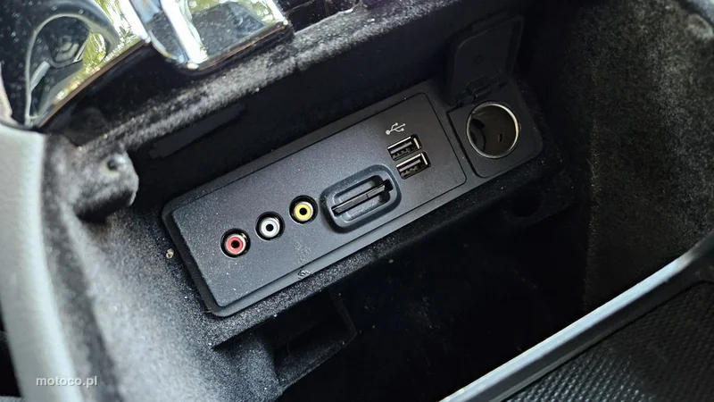 Ford Mondeo V 39