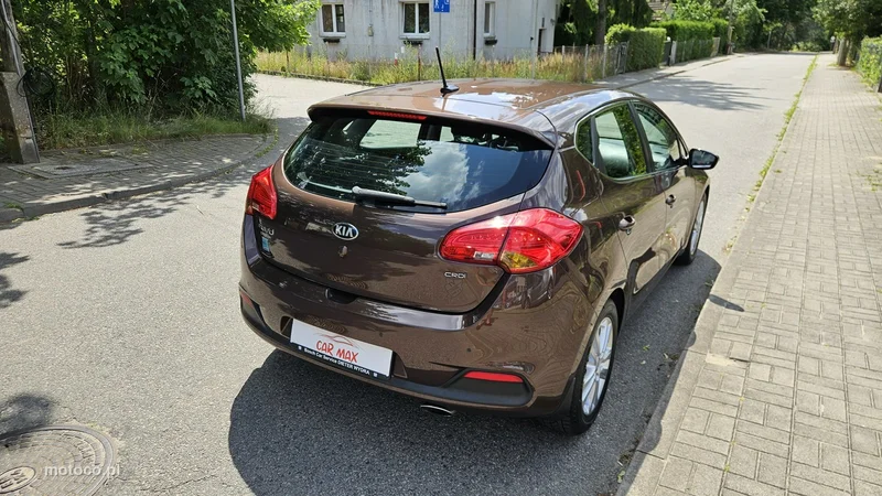 Kia Cee'd 8