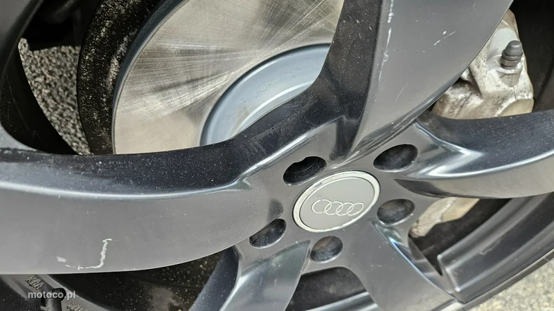 Audi A4 B9 12