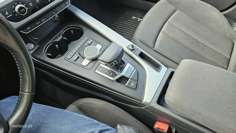 Audi A4 B9 35