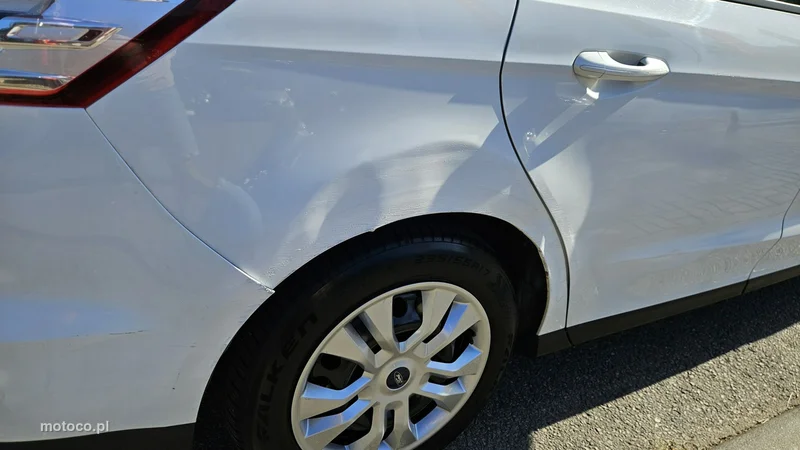 Ford S-Max II 30