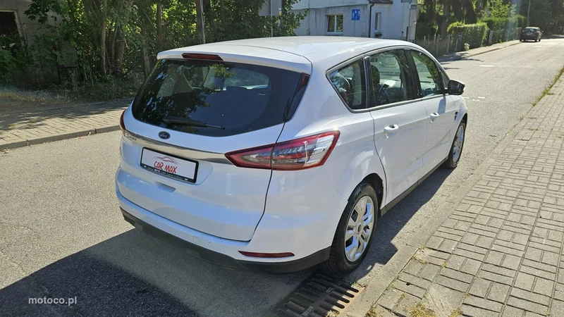 Ford S-Max II 8