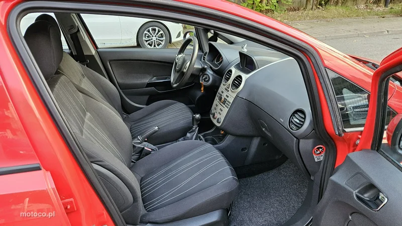 Opel Corsa D 18