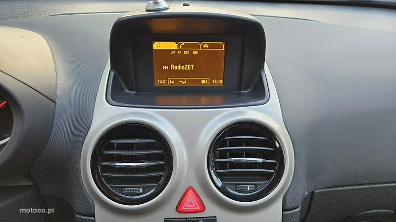 Opel Corsa D 28