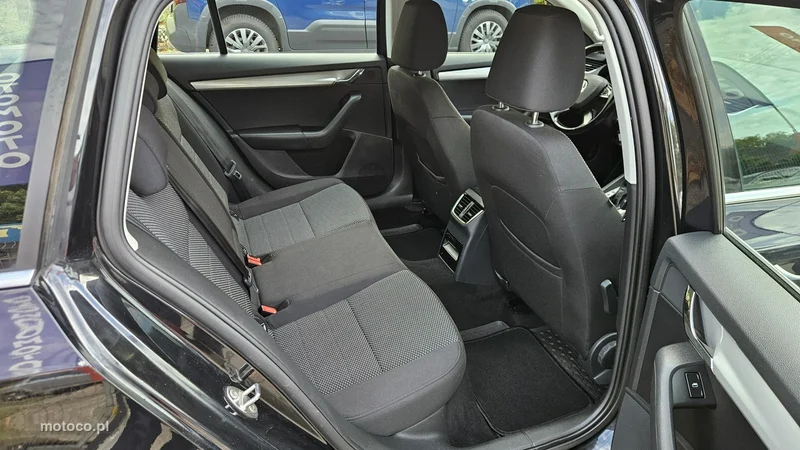Skoda Octavia III 23