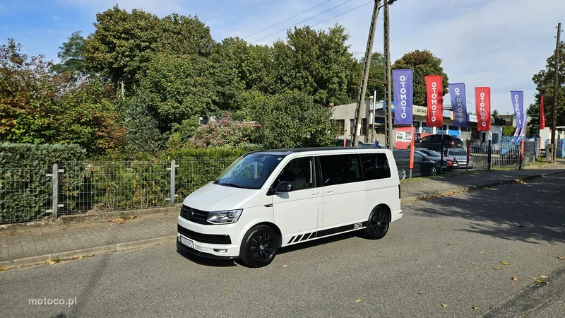 Volkswagen Multivan 14