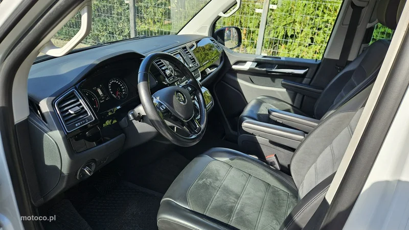 Volkswagen Multivan 17
