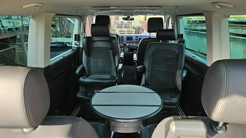 Volkswagen Multivan 31