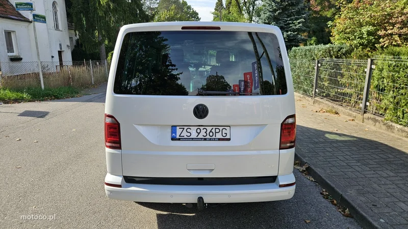 Volkswagen Multivan 10