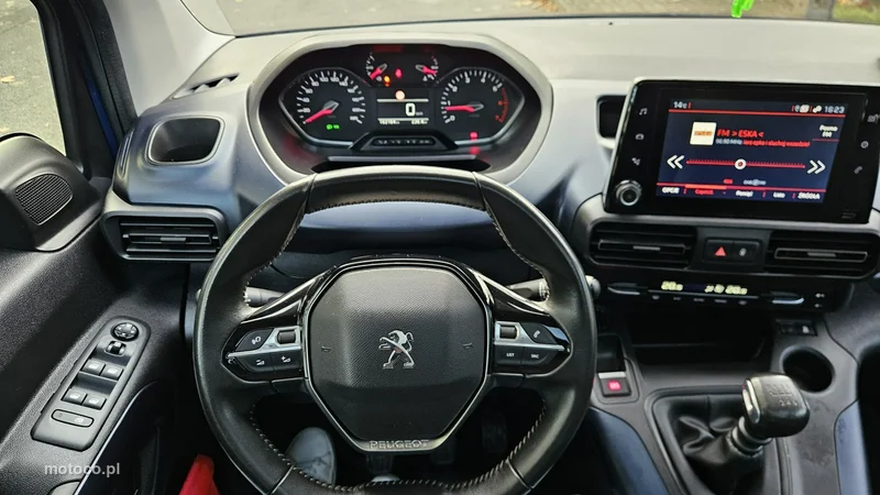 Peugeot Rifter 16