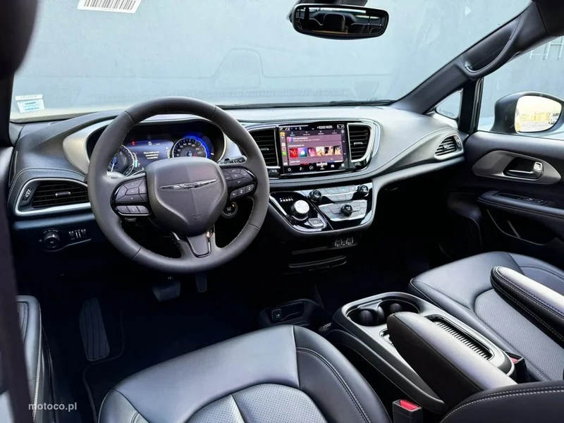 Chrysler Pacifica 16