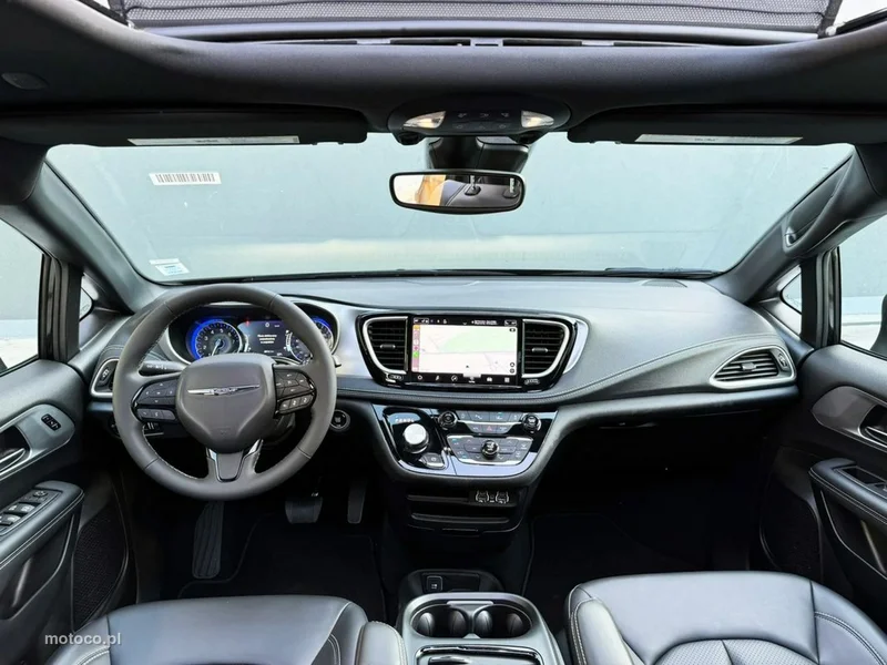 Chrysler Pacifica 17
