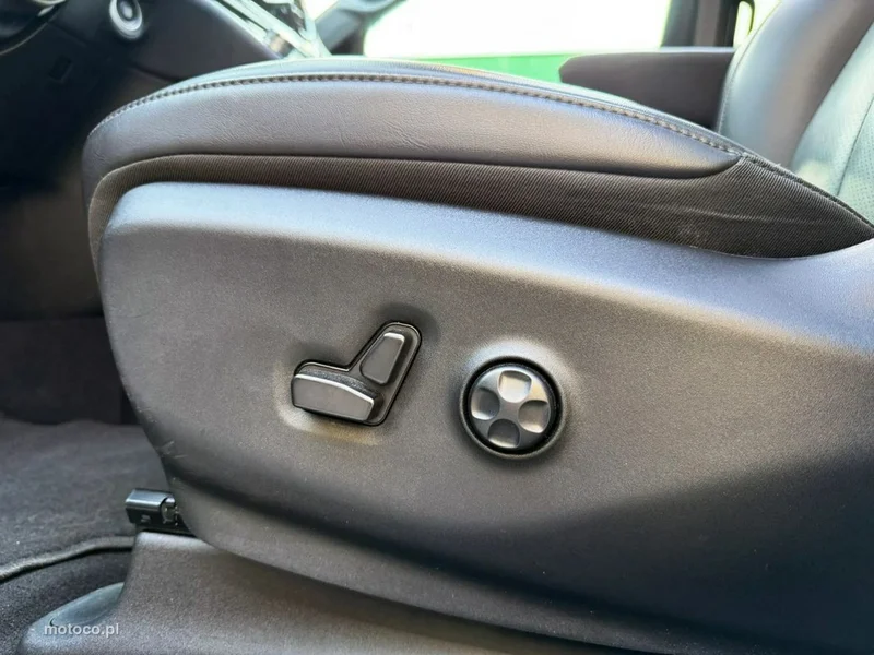 Chrysler Pacifica 22