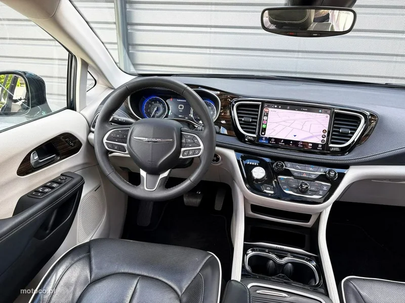Chrysler Pacifica 20
