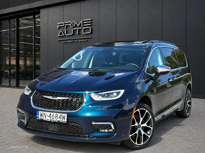 Chrysler Pacifica 3