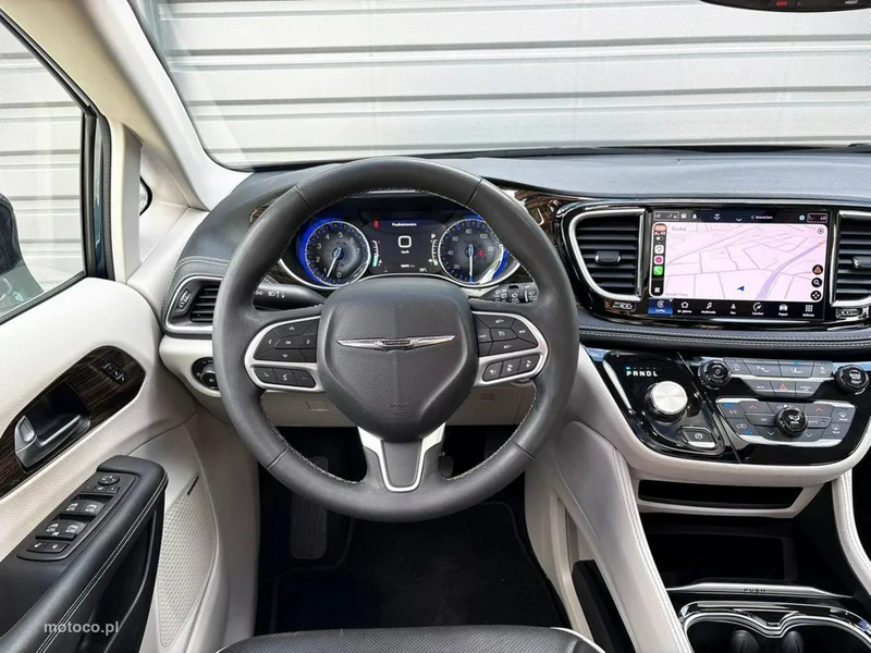Chrysler Pacifica 22