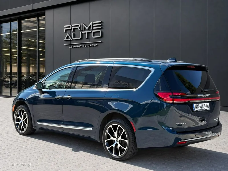 Chrysler Pacifica 5