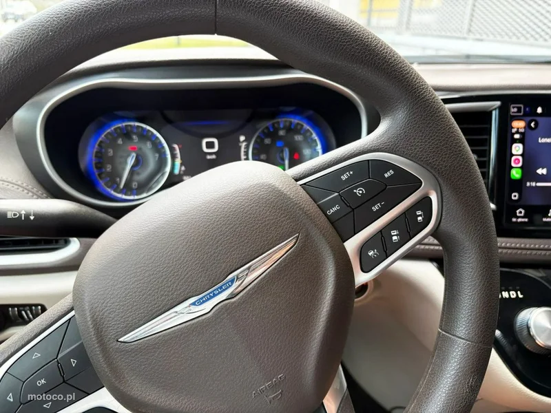 Chrysler Pacifica 28