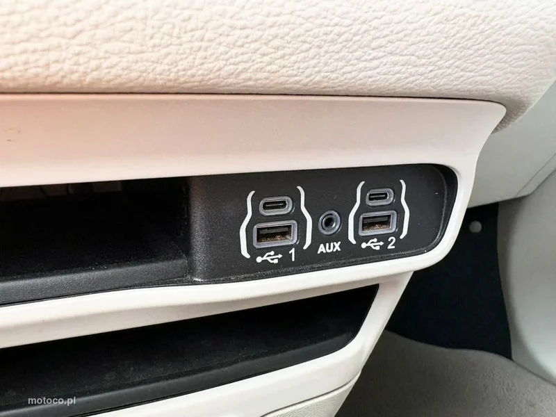 Chrysler Pacifica 31