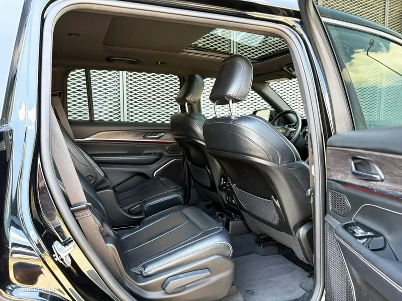 Jeep Grand Cherokee 17