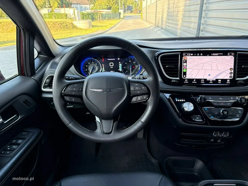 Chrysler Pacifica 22