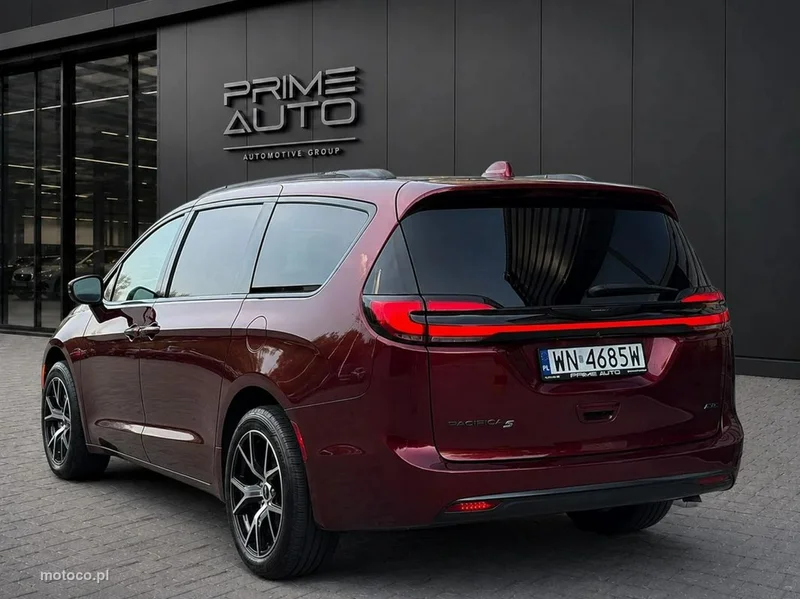 Chrysler Pacifica 4