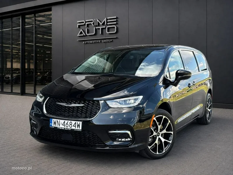 Chrysler Pacifica 3