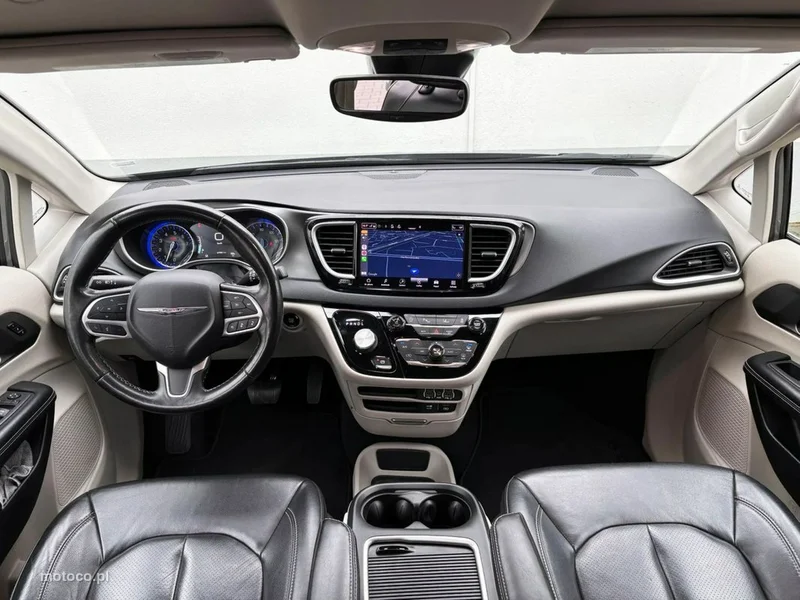 Chrysler Pacifica 18