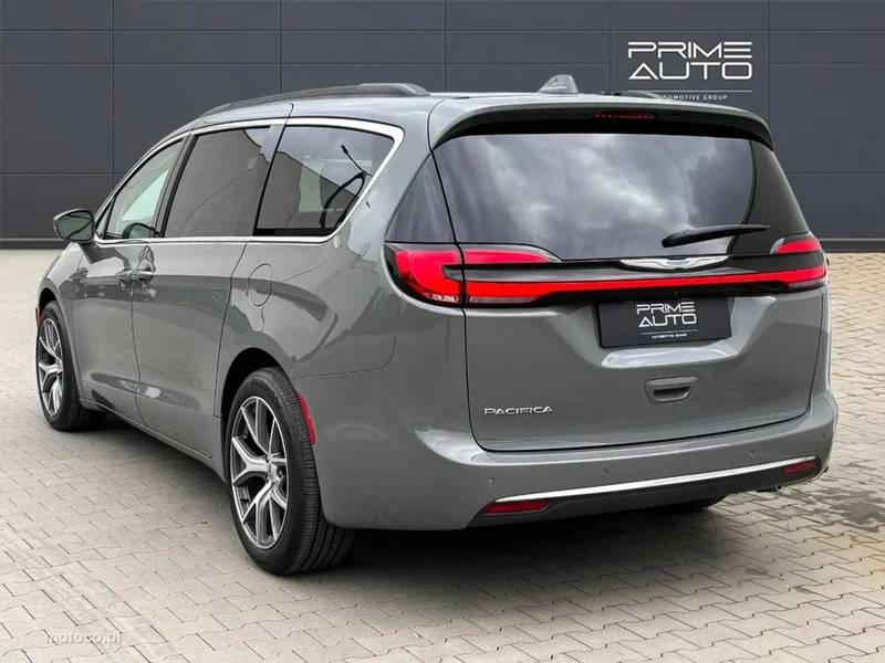 Chrysler Pacifica 7