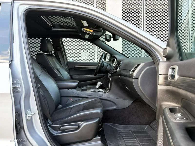 Jeep Grand Cherokee 13