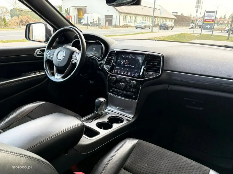 Jeep Grand Cherokee 19