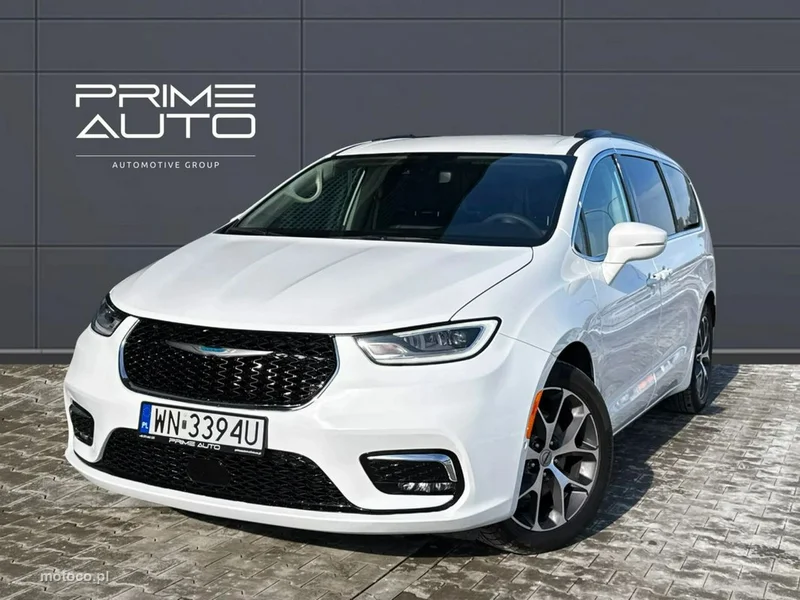 Chrysler Pacifica 2