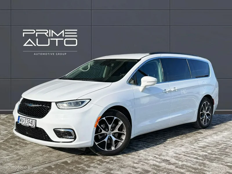 Chrysler Pacifica 3