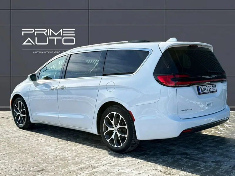 Chrysler Pacifica 10