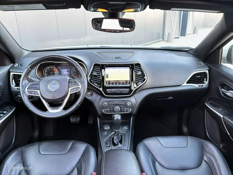 Jeep Cherokee 20