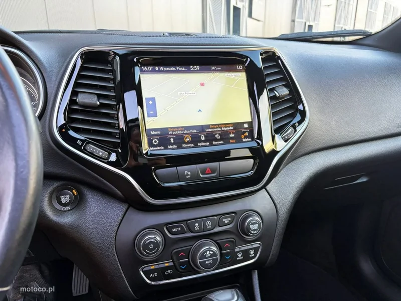 Jeep Cherokee 30