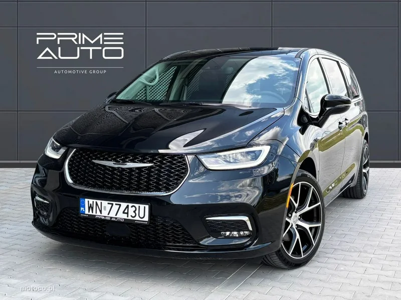 Chrysler Pacifica 3