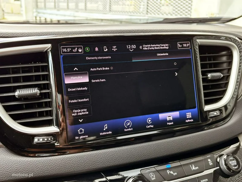 Chrysler Pacifica 31